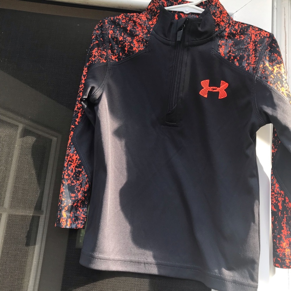 Under Armour Size:3T long sleeve 1/4 zip shirt.